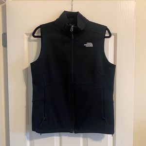 The North Face Women’s vest sz L